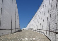 Подпорные стены Прямского взвоза Тобольского Кремля - уникальный памятник инженерного искусства конца XVIII в. Длина стен 180 м.